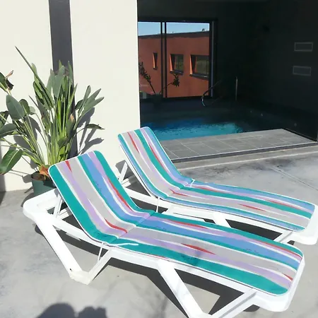 Opus - Authenticité - Piscine - Climatisation - Vignes Trouillas