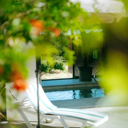 Opus - Authenticite - Piscine - Climatisation - Vignes Apartment